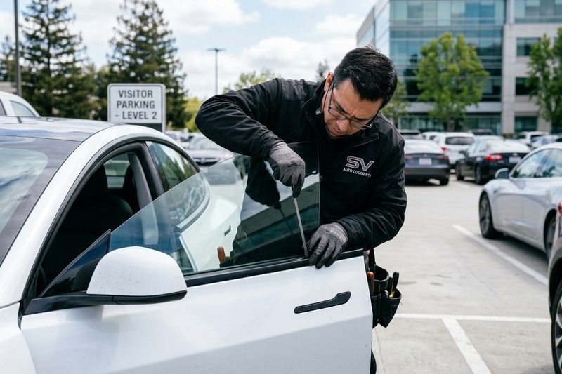 Car lockout service automotive locksmith San Jose CA